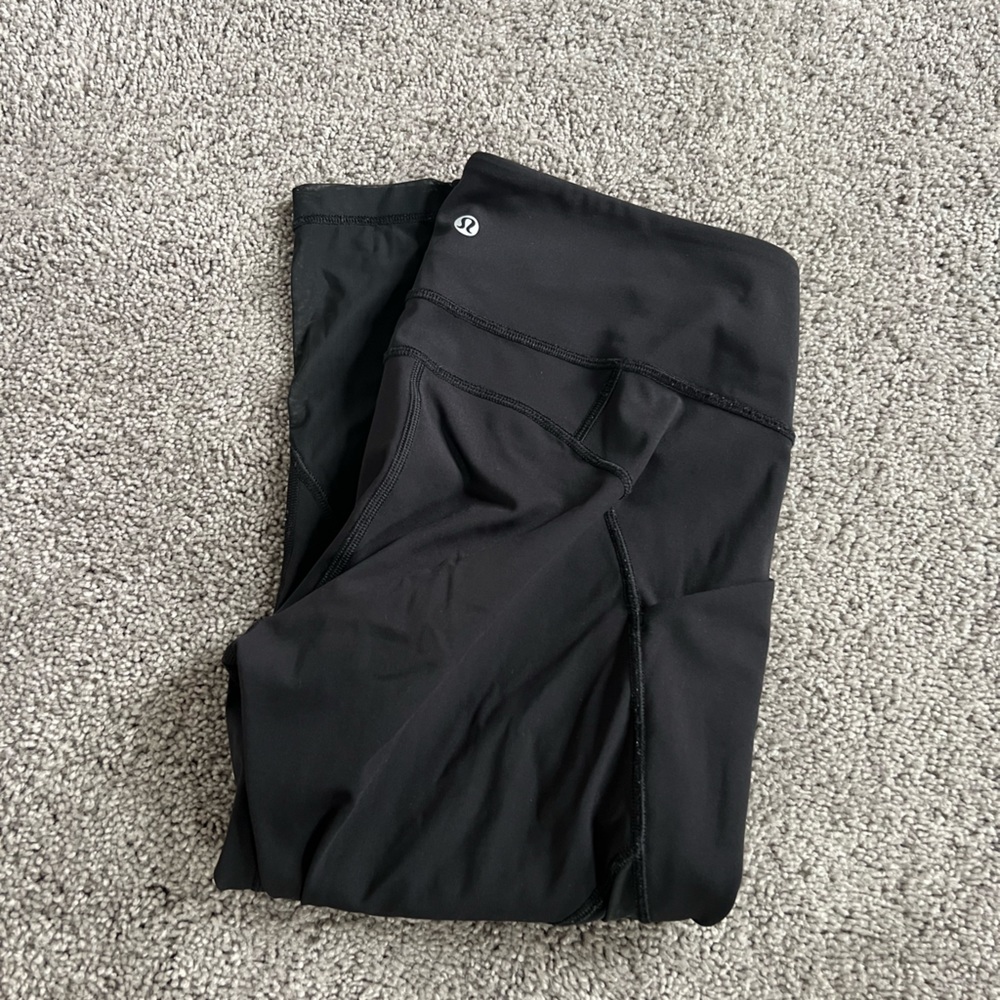Lululemon size 8 leggings